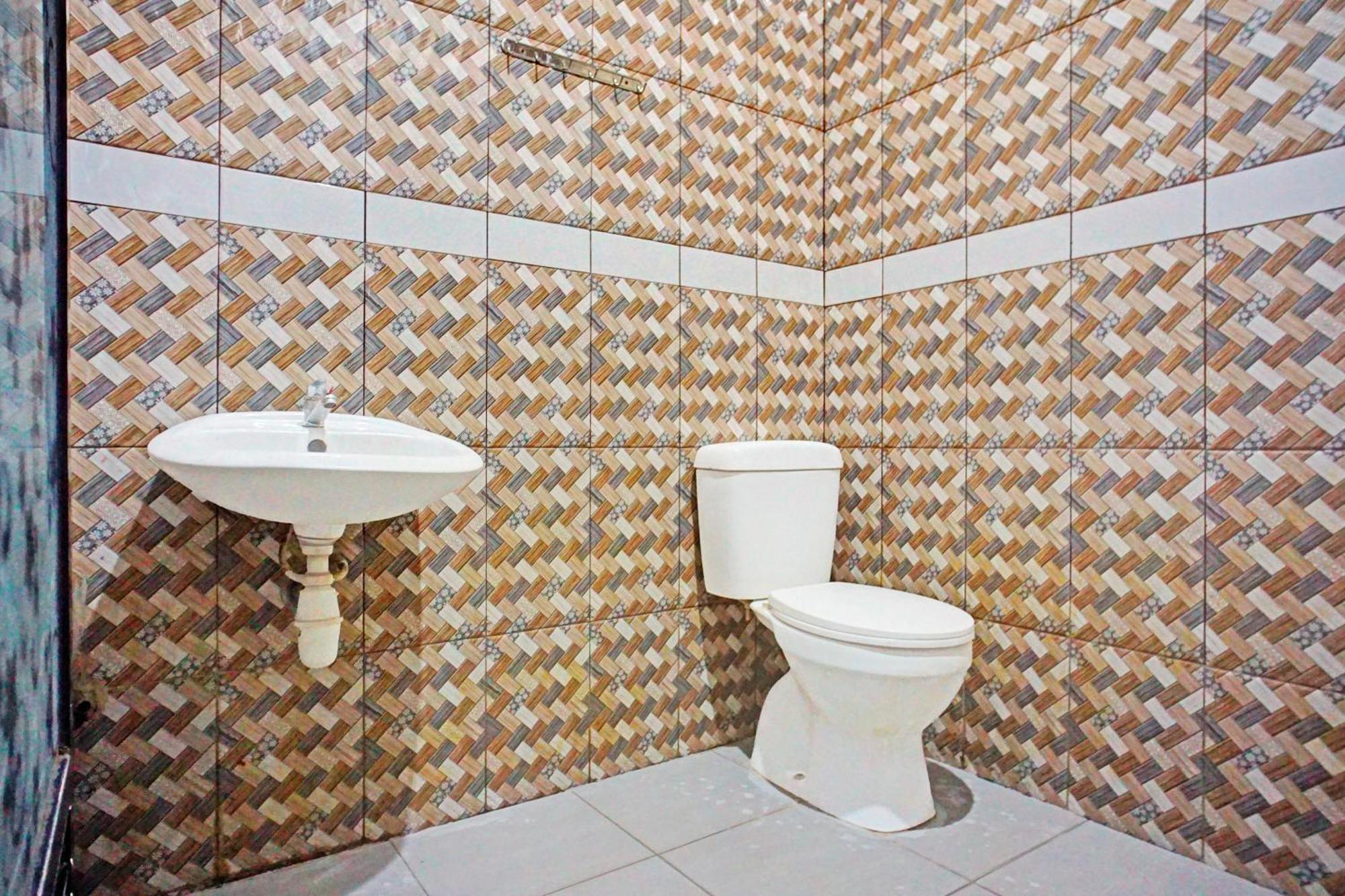 Hotel O Asyaffirah Near Masjid Raya Al Mashun Sm Raja Medan Eksteriør billede